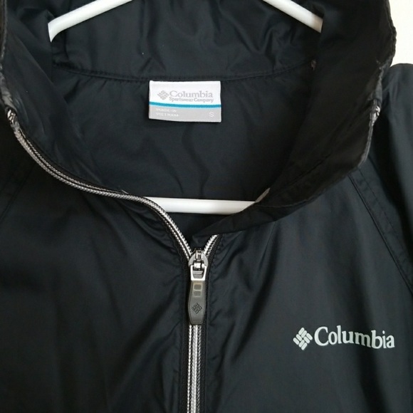 Columbia Rain Jacket - Picture 4 of 5